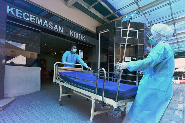 申请马来西亚国立大学必备材料：成绩单公证如何办理？