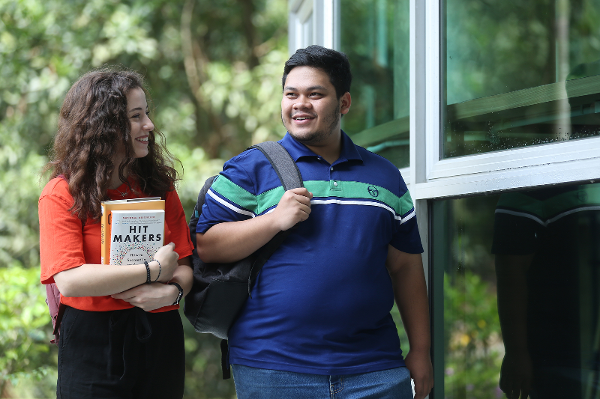 震撼揭秘：马来西亚国民大学毕业生薪资曝光！哪些专业最赚钱？