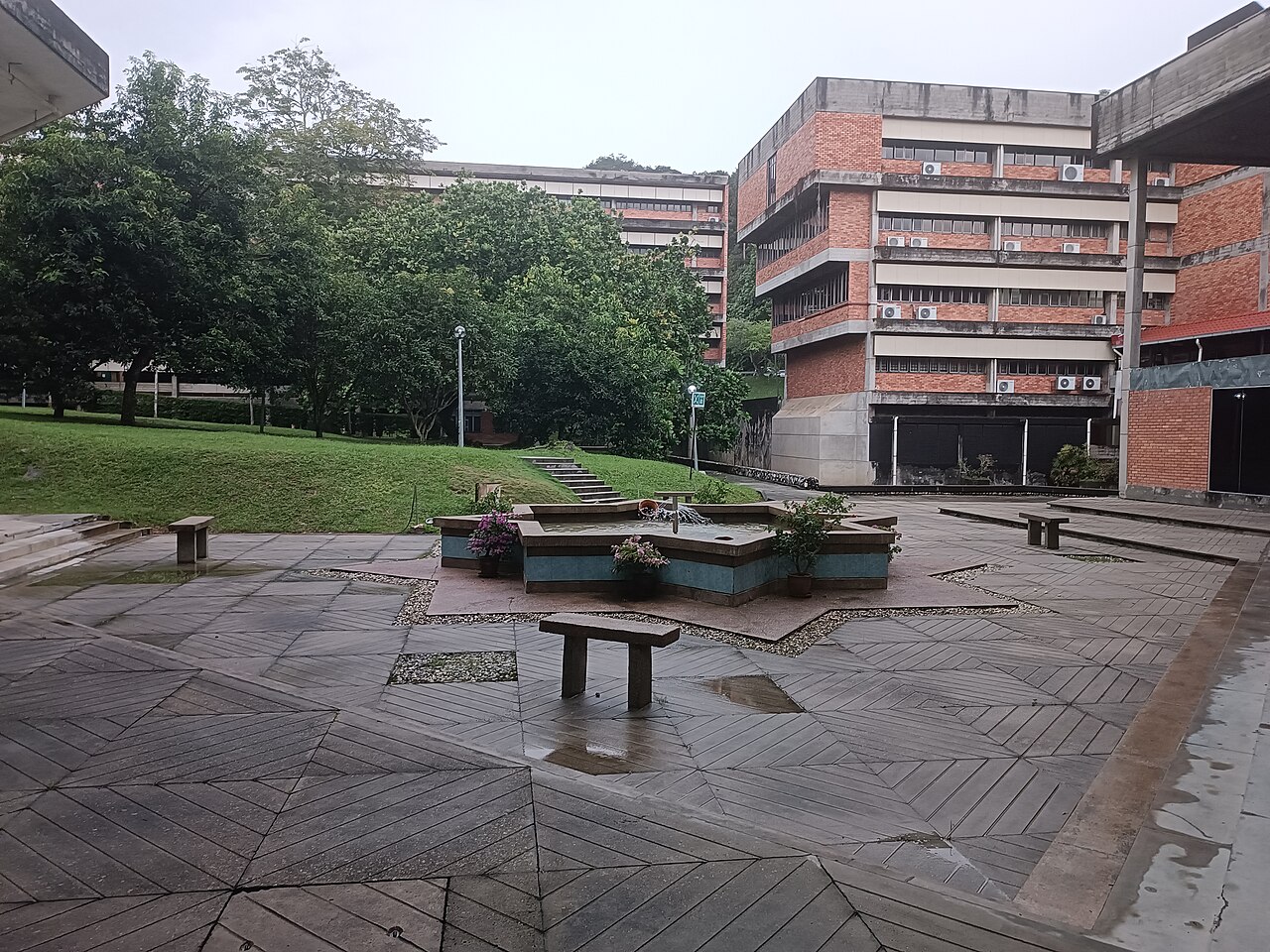 马来西亚国立大学和马来亚大学怎么选?课程与申请要求对比